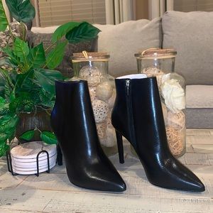 NINE WEST black leather booties. Size 7